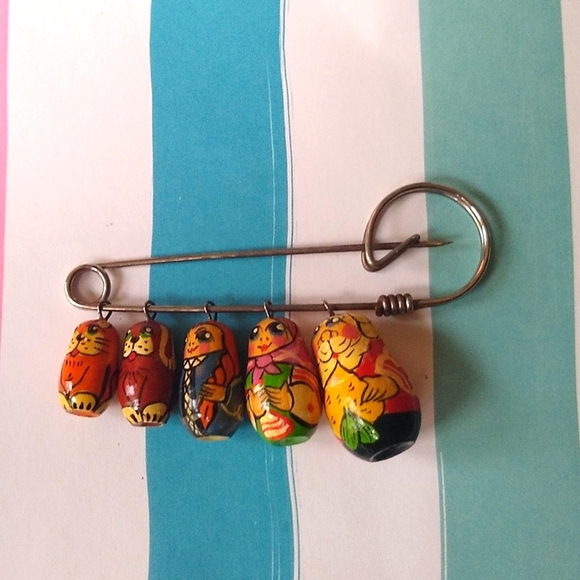 Jewelry - 😊 Pin brooch with wooden Russian nesting Matryoshka dolls